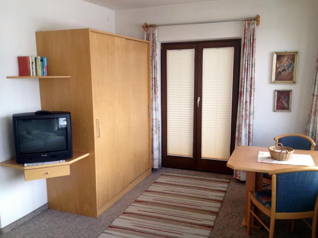 Pension Wallnoefer Mieming Quarto foto